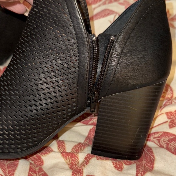 Soda Black Heeled Boots - Picture 6 of 11